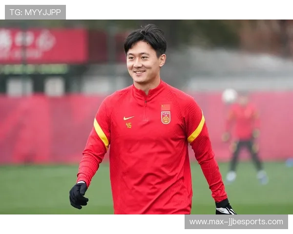 中国足球历史上最具影响力的十位球星排名及成就分析