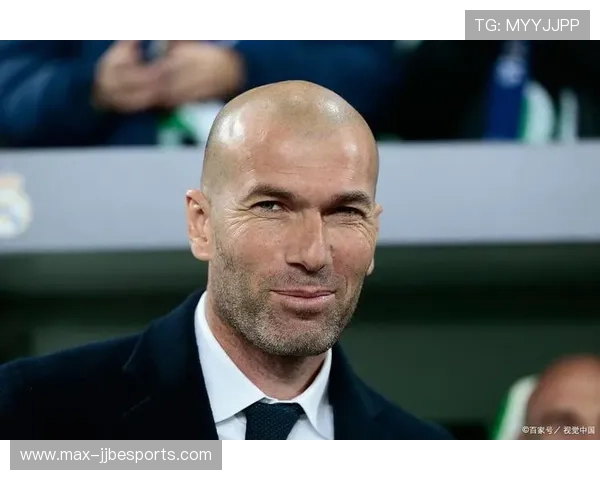 中国足球球星风采大盘点 从昔日传奇到新生力量全景展示