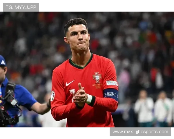 足球界最理智球星盘点 如何平衡激情与冷静成为球场智慧象征 足球界最理智球星盘点 如何平衡激情与冷静成为球场智慧象征