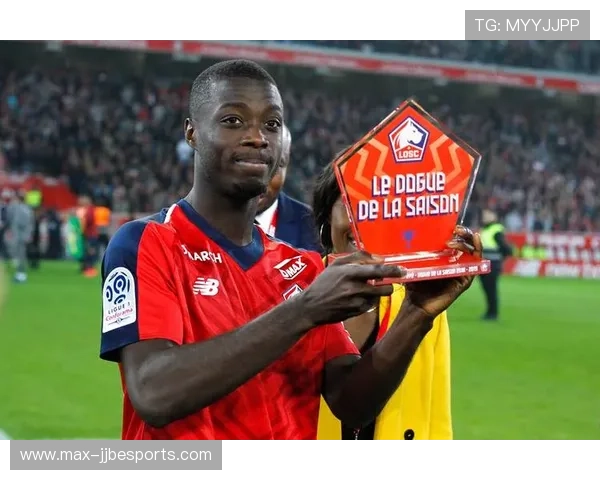 非洲足球明星闪耀赛场聚焦各国顶尖球员与历史成就 非洲足球明星闪耀赛场聚焦各国顶尖球员与历史成就